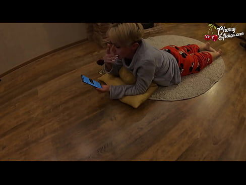 ❤️ క్రేజీ బ్లాండ్ సకింగ్ హ్యూజ్ డిక్ సకింగ్ మరియు బౌన్స్ ఆన్ దట్ - అనల్ సెక్స్ ☑ కేవలం పోర్న్ మా వద్ద te.pornochaturbate.ru ❌