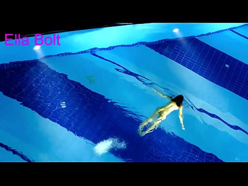 ❤️ నేను చూడటం ఆపలేను, ELLA BOLT రిసార్ట్ పూల్లో నగ్నంగా ఈత కొడుతూ దొరికిన యువ అందగత్తె ☑ కేవలం పోర్న్ మా వద్ద te.pornochaturbate.ru ❌